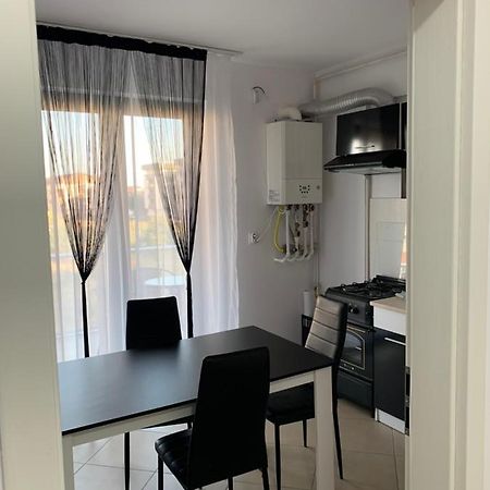 Luxury Studio Bukarest Exterior foto